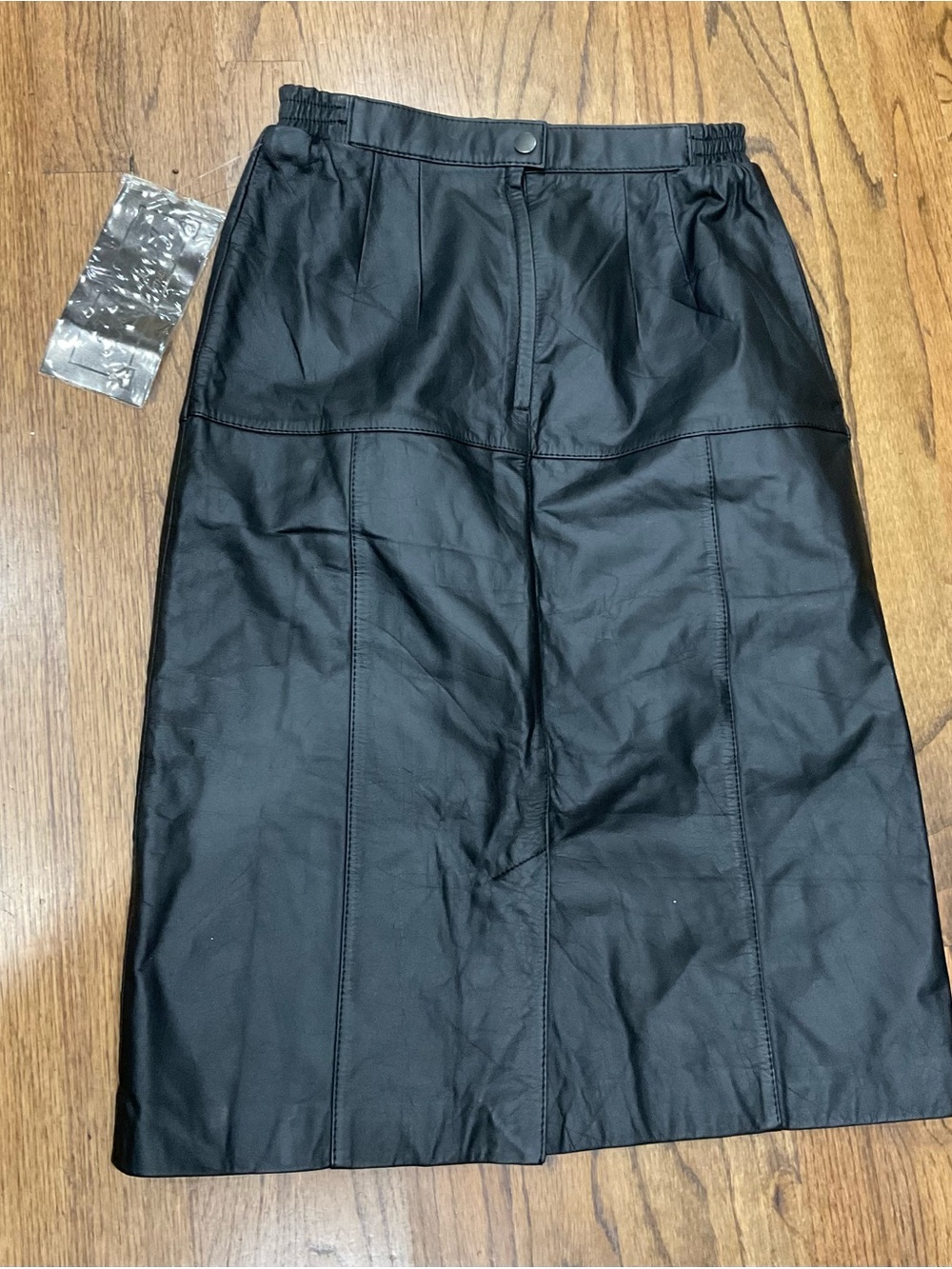 NEVER WORN W TAGS BLACK LEATHER SKIRT